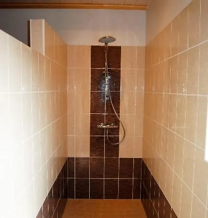 贝纳尔特贝德尔旅馆 * Nothalten