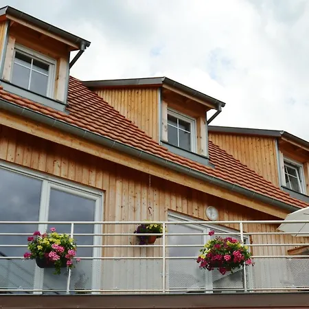 度假居 贝纳尔特贝德尔旅馆 Nothalten